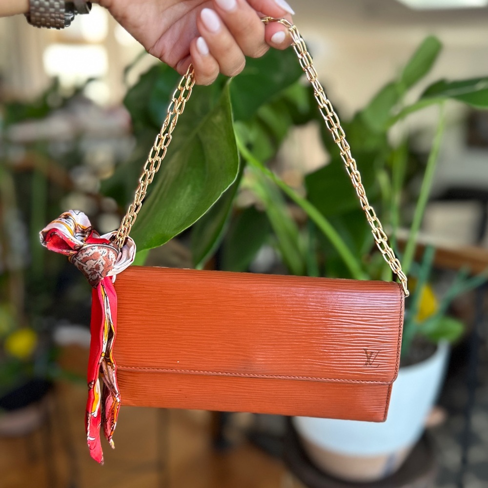 Louis Vuitton Epi Cognac Wallet Clutch w Chain & Twilly Vintage